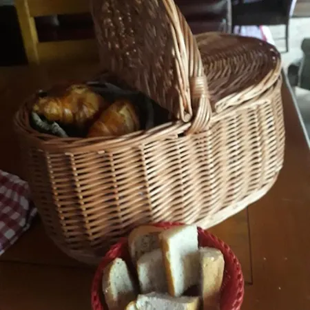 Bed & Breakfast Acabatz De Dintrar *
